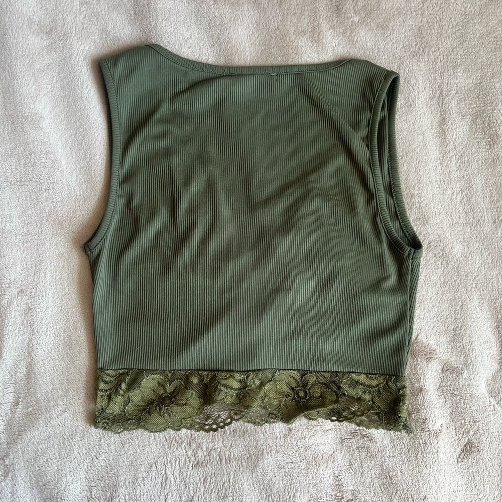Cider Olive Green Lace Trim Cropped Tank Top Women’s Extra Small - Picture 2 of 3